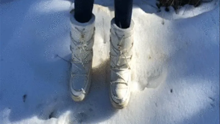 Dashakelly playing barefoot in the snow with red pedicure Extreme cold!!!!