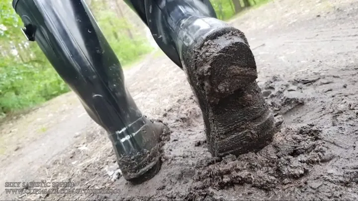 LICK MY MUDDY DIRTY HUNTER WELLIES! - POV