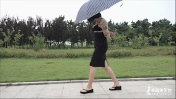 YT721 Trene Bondage Walking On The Pavement In The Rain