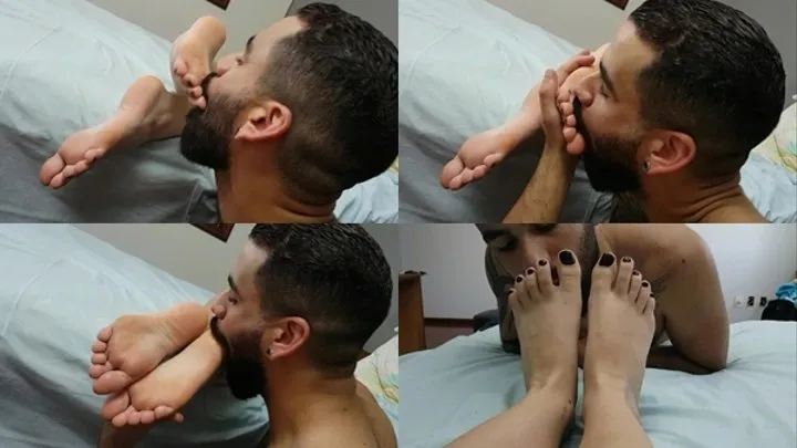 FIRST FOOT WORSHIP OF LISA - CLIP 02