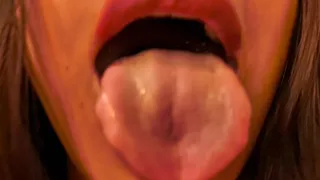 TASTE MY TONGUE | Laura