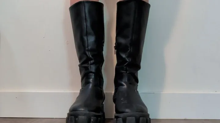 TAKING OFF BLACK BOOTS AND SOCKS | Miinxiiee