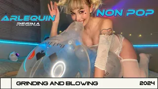 Arlequin Regina blows and grinds on balloon Ace balloons