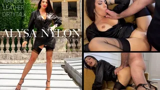 ALYSA AIME LE CUIR ET LES BAS NYLON