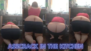 Asscrack In The Kitchen