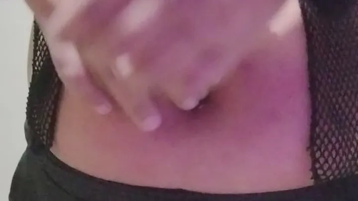 Hot play belly button play late night