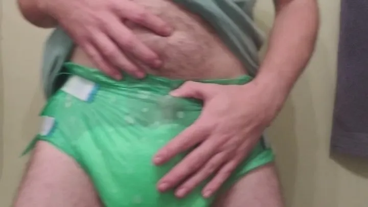 Wetting and jerking off in my Supreme diapers!