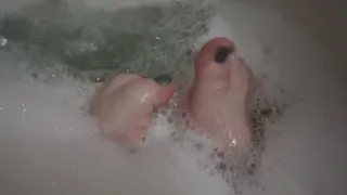 Splish Splash Tub Toes