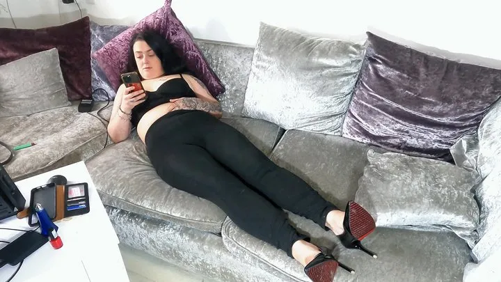 Natalia Neck Squeeze In Leggings