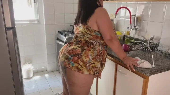 Bbw with her vegetables