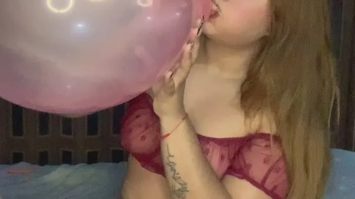 inflating and bouncing 22 inch balloons