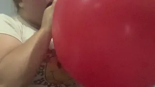 Jen inflates 36 inch balloon B2P