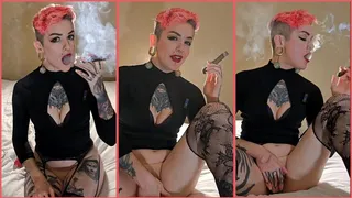 Cigar-Smoking Lace Fingers Herself to Orgasm