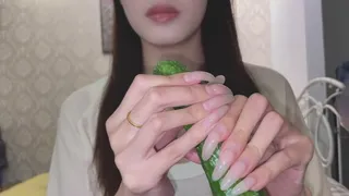 #28 - Rubbing cucumber and piercing tip with nails