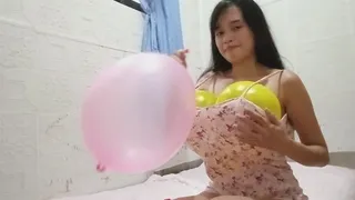 Stuffing boobs while blow to pop