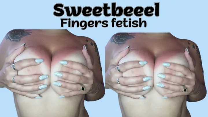 Fingers fetish ends in masturbation