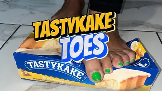 Smashing TastyKakes w Green Toes and Dry Soles